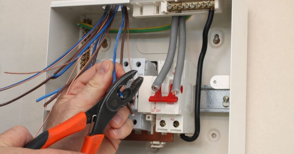 Circuitos e fiações elétricas em Porto Velho