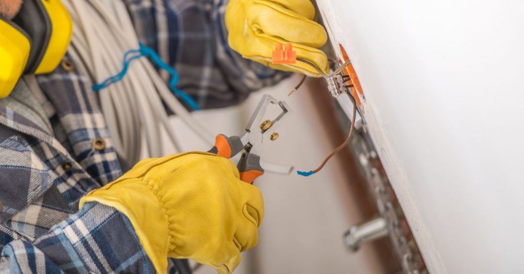 Consertos e manutenções elétricas em Porto Velho